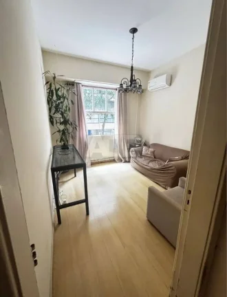 Imagem Apartamento à venda em Copacabana, 3 quartos + Dependência, 95m2.