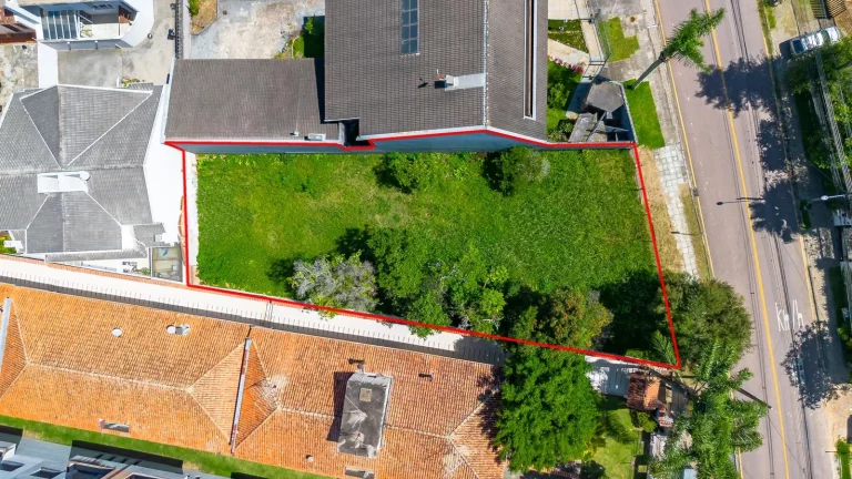 Terreno ZR-3 no Seminário