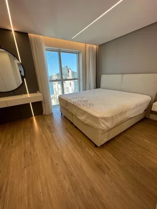 Imagem Apartamento com 3 suítes à venda no Centro de Balneário Camboriú/SC