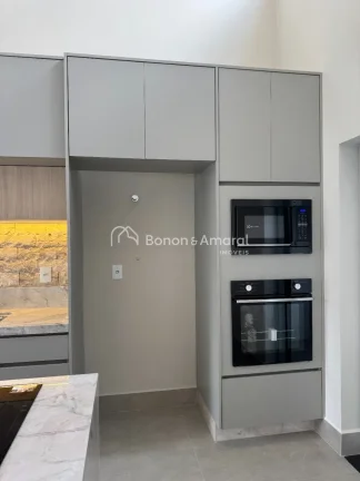 Imagem Casa térrea nova à venda com 3 quartos sendo 3 suítes, todas com armários planejados, ar condici...