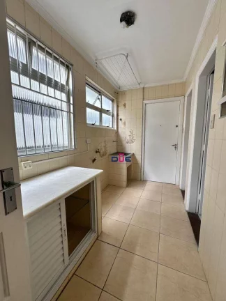 Imagem Apartamento com 3 dormitórios sendo 1 suite e dep completa deempragada na quadra da praia à venda, 137 m² por R$ 790.000 - Gonzaga - Santos/SP