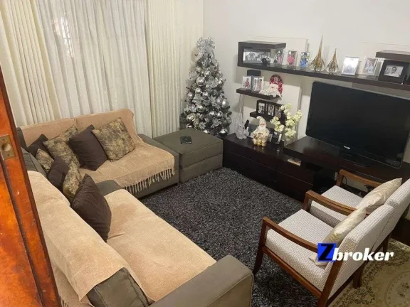 Imagem Casa Ampla com 2 vagas,quintal e Edícula-Residencial ou Comercial-Localização 10