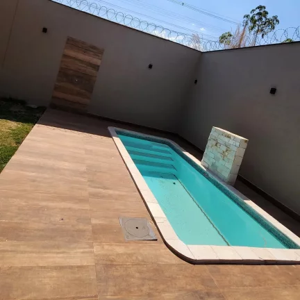 Imagem Casa 3 Quartos Sendo 2 Suites Sozinha No Lote Em Senador Canedo