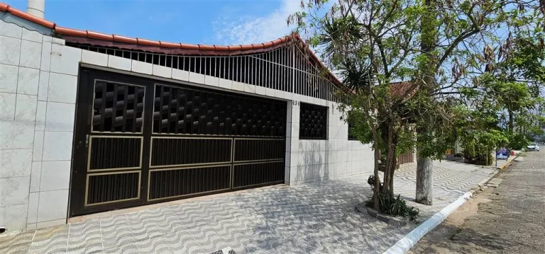 Imagem CASA COM 65.5 m² - BALNEARIO MARACANA - PRAIA GRANDE SP