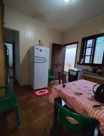 Imagem Casa para Venda em Mongaguá, Balneário Itaóca, 2 dormitórios, 1 suíte, 1 banheiro, 2 vagas