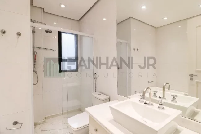 Imagem Apartamento de luxo para locação no Itaim Bibi, São Paulo-SP: 3 quartos, 3 suítes, 3 salas, 4 banheiros, 3 vagas e 172m².