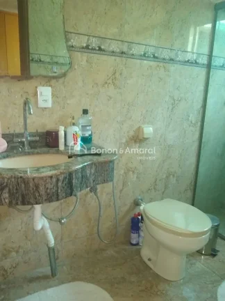 Imagem Esta charmosa casa térrea está à venda no Bairro São Luiz, em Paulínia/SP, e destaca-se por sua...