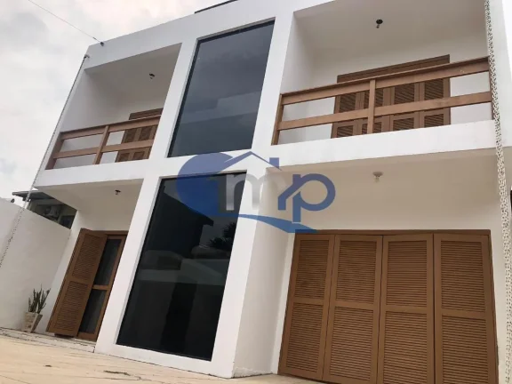 Imagem Casa a venda no bairro Predial em Torres