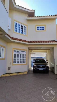 Imagem Ampla casa de 2 pavimentos 4 dormitórios (suíte) no Balneário do Estreito