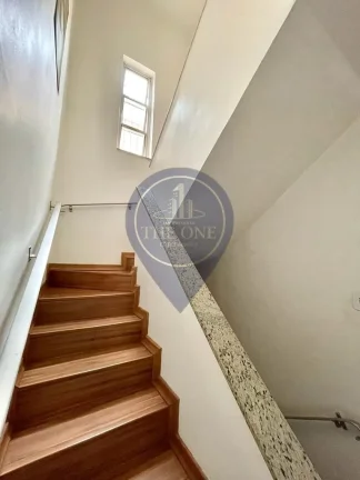 Imagem Imperdível! Casa à venda em São Paulo-SP, Vila Mariana, com 4 quartos, 1 suíte, 2 salas, 3 banheiros, 3 vagas de garagem e 185m².