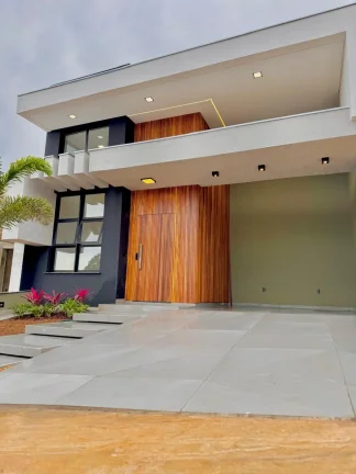 Imagem Casa em Condomínio de Luxo na Vila Nova Sorocaba - 3 Quartos, 1 Suíte, 3 Salas, 3 Banheiros, 1 Vaga - 145m²