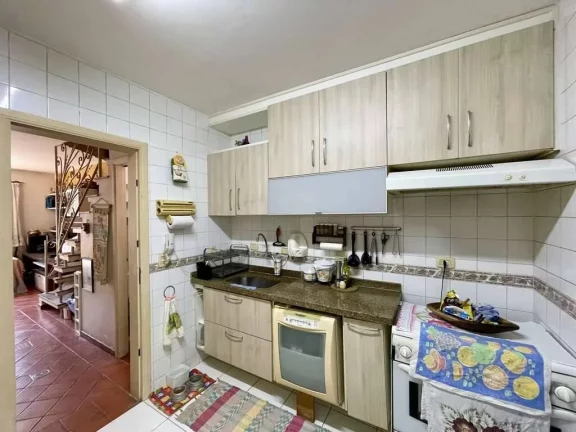 Imagem Cond. San Filipi - Casa 2d c/ terraço, armários e quintal com churrasqueira