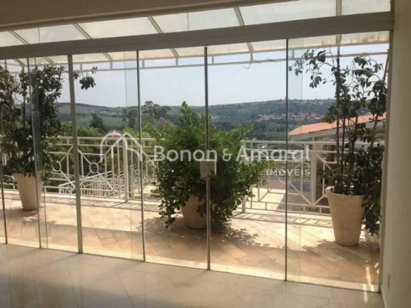 Imagem Linda casa de condomínio em Sousas, com 350m², 4 quartos e 3 suítes.