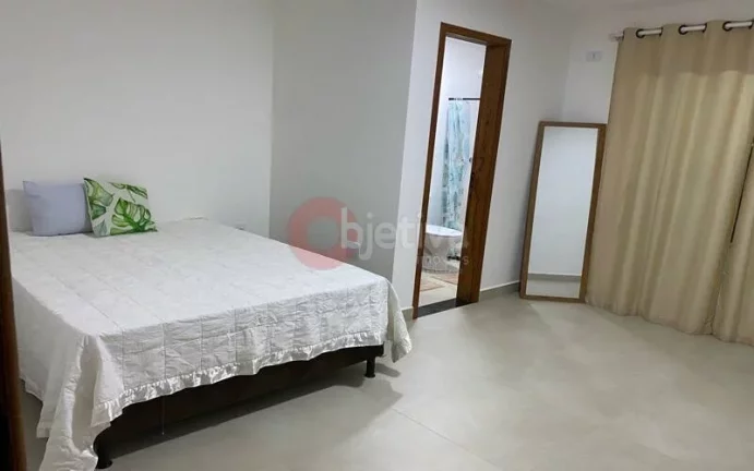 Imagem Casa Triplex em condomínio, 2 quartos, Jardim Peró - Cabo Frio