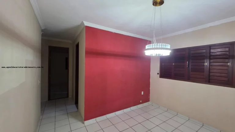 Imagem Casa para Venda em Parnamirim, Nova Parnamirim, 3 dormitórios, 1 suíte, 2 banheiros, 2 vagas