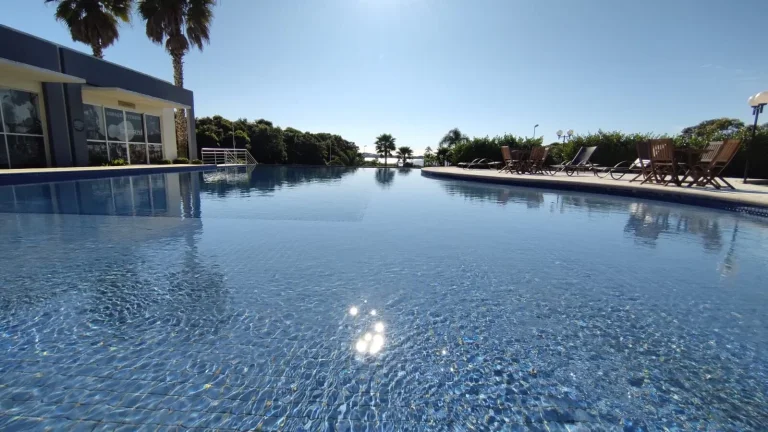 Imagem Terreno em Araçatuba, Imbituba - Condomínio com piscina, quadra poliesportiva e sauna