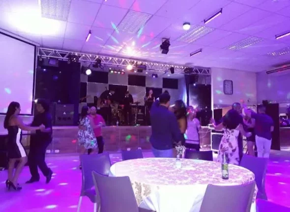 Imagem Salão Comercial para Venda em Peruíbe / SP no bairro Bal Stella Maris