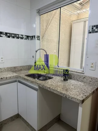 Imagem Casa à venda na Vila Granada, São Paulo-SP: 2 quartos, 1 suíte, 1 sala, 2 banheiros, 2 vagas, 160m². Confira já!