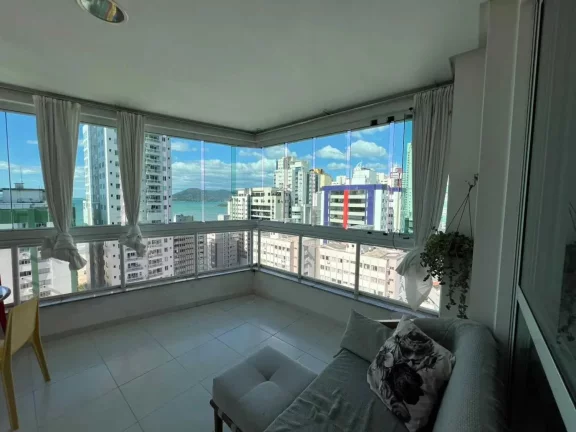 Imagem Apartamento mobiliado com 3 dormitórios sendo 3 suítes e 2 vagas de garagem em Balneário Camboriú
