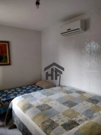 Imagem Casa Mobiliada de 150m² à venda, com 5 quartos (3 suítes), localizada na Praia dos Carneiros em Tamandaré-PE