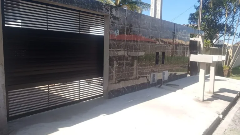 Imagem Casa para Venda em Itanhaém, Guacyra, 3 dormitórios, 1 suíte, 2 banheiros, 3 vagas
