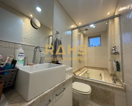 Imagem Apartamento com 160 m2, 4 dormitórios à venda no bairro Anita Garibaldi - Joinville/SC. Grande opo...