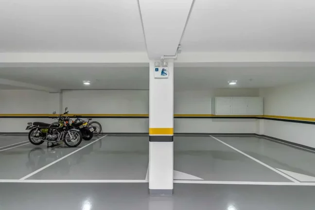 Imagem Apartamento com 4 dormitórios sendo 2 suítes e 2 vagas de garagem em Balneário Camboriú