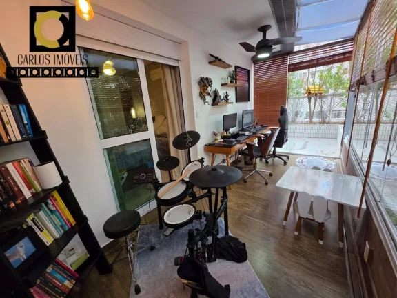 Imagem Lindo apartamento Garden a venda na quadra da praia em Santos!!!