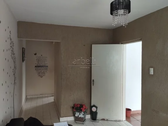 Imagem Casa com 180 M² com 4 dormitórios sendo 1 suite, sala, cozinha, área gourmet externa, quintal, á...