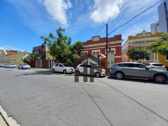 Imagem Casa á venda nas Graças, Recife, PE