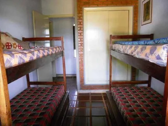 Imagem CHÁCARA PILAR DO SUL PRÓXIMO A RODOVIA ASFALTO LUZ ÁGUA SABESP E POÇO POMAR PISCINA SALA JOGOS CASA SEDE 2 DOMITÓRIOS SENDO 1 DELES SUÍTE FIBRA ÓTICA