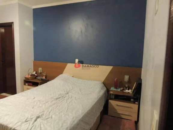 Imagem Sobrado à venda 4 Quartos, 1 Suite, 2 Vagas, 250M², Utinga, Santo André - SP