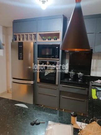 Imagem Sobrado moderno à venda no jardim vitória em cambé com piscina churrasqueira,sacada, armários planejados.