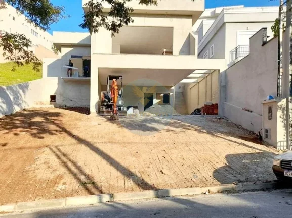 Imagem Casa em Condomínio a Venda no bairro Granja Viana - Cotia, SP