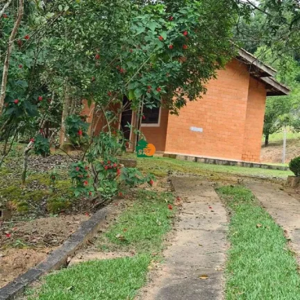 Imagem Chácara para Venda em São Roque, Centro (canguera), 3 dormitórios, 2 suítes, 1 banheiro