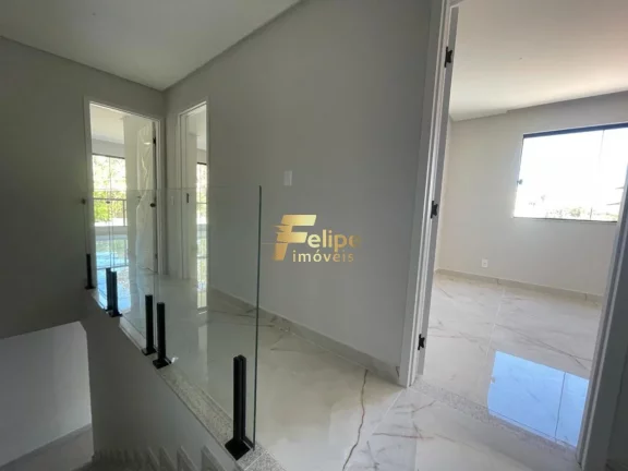 Imagem CASA DUPLEX LOCALIZADA A 500 METROS DA PRAIA - SANTA MÔNICA / ES