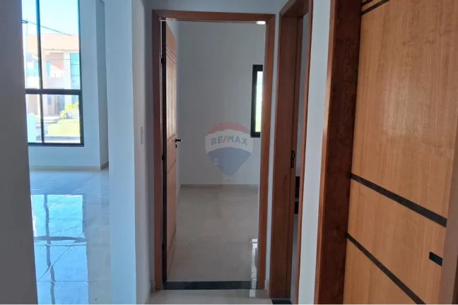Imagem Casa em condomínio fechado com três quartos, sendo uma suíte