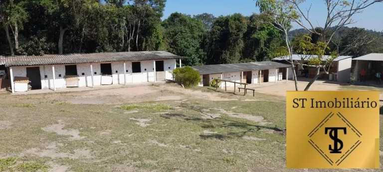 Imagem Chácara com 17.000 m² Terreno com Ótima Topografia! Fácil Acesso!