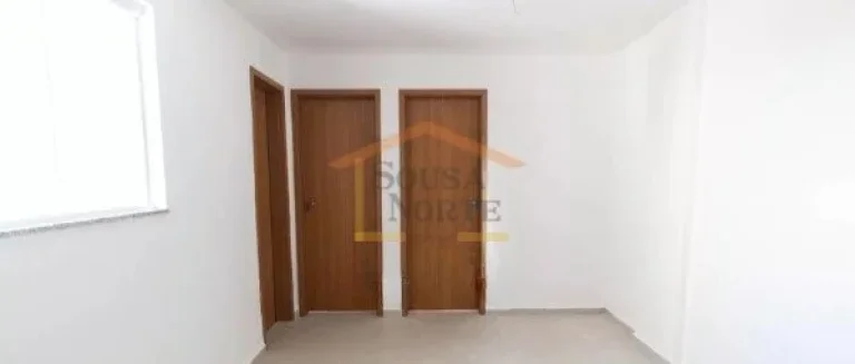 Imagem Apartamento aconchegante à venda na Água Fria, 2 dormitórios, 1 banheiro, varanda, área de servi...