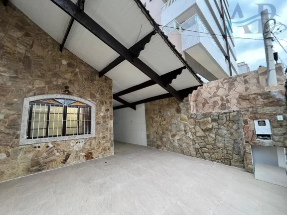 Imagem Casa Térrea na Tupi em Praia Grande com Piscina
