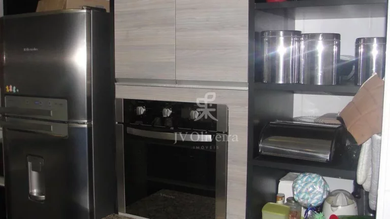 Imagem Casa com 4 dormitórios à venda, 240 m² - Vila Suzana - São Paulo/SP