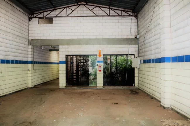 Imagem Barracão para Venda em Tatuí , no Bairro Sta. Maria ( travessa da 7 de setembro)