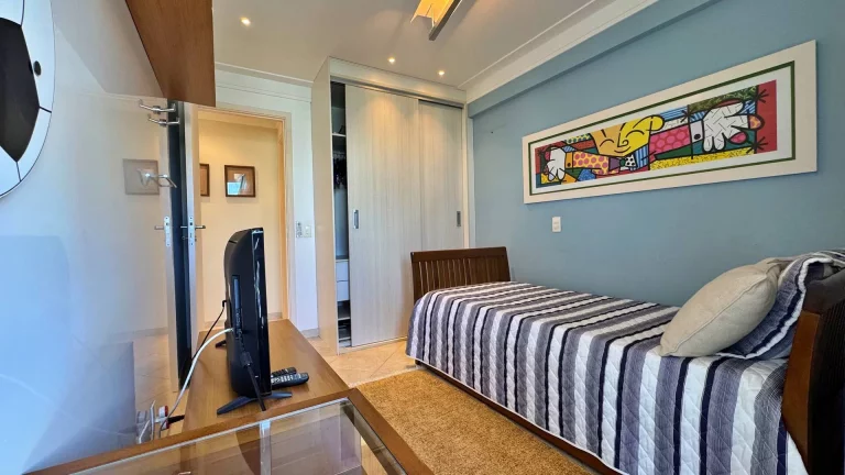 Imagem Apartamento com 3 dormitórios à venda, 113 m por R$ 3.300.000,00 - Riviera