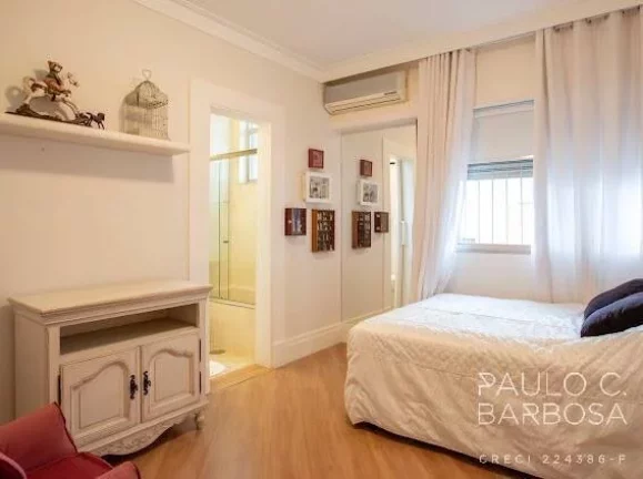 Imagem Santa Cecília Venda - 4 dormitórios (2 suítes) - 2 vagas - 270 m²