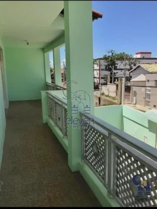 Imagem Casa para Venda em Salvador, Piatã, 8 dormitórios, 4 banheiros, 4 vagas
