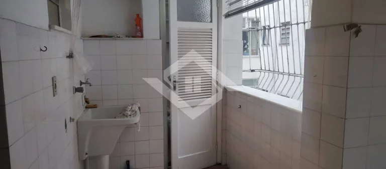 Imagem Apartamento de 2 Quartos para Venda em Copacabana com 100 m²