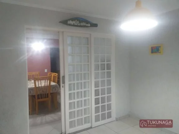 Imagem Sobrado à venda, 251 m² por R$ 882.000,00 - Camargos - Guarulhos/SP