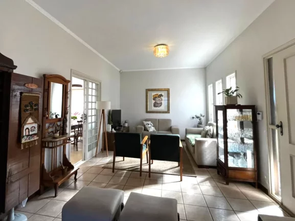 Imagem Casa tipo para venda em Jardim Noêmia com 3 quartos, sendo 1 suíte, 180m2