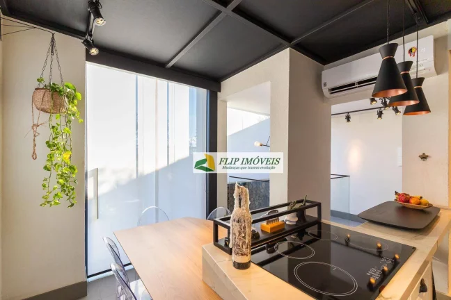 Imagem Cobertura duplex mobilhad para venda com 108 metros quadrados com 1 quarto em Cambuí - Campinas - SP
