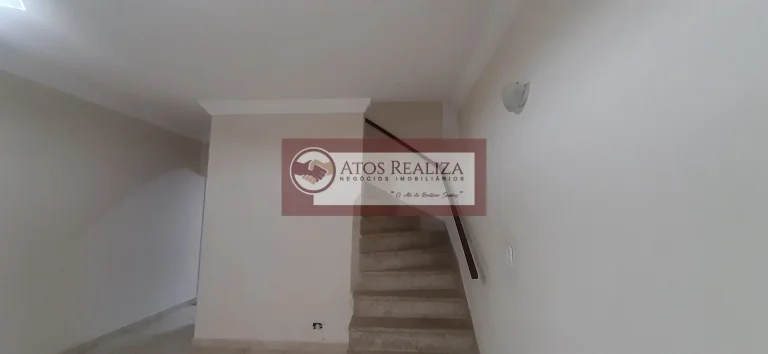 Imagem Este incrível sobrado de 102m² de área útil está localizado em Socorro - São Paulo e é a escolha perfeita para quem busca conforto e praticidade. Com dois dormitórios e dois banheiros, este imóvel é ideal para casais e pequenas famílias que buscam um lar 